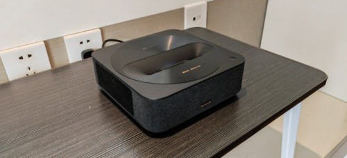 家用投影仪推荐适合上网课用的峰米R1 Nano，大屏幕更清晰